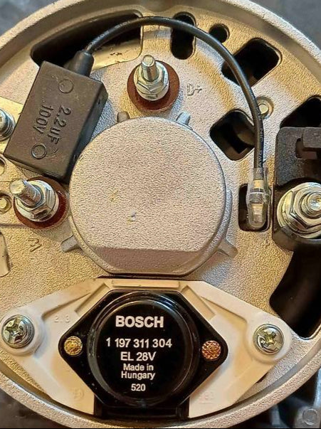 Dynamo - 28V - 10/30A - OM602 Dynamo - 28V - 10/30A - OM602