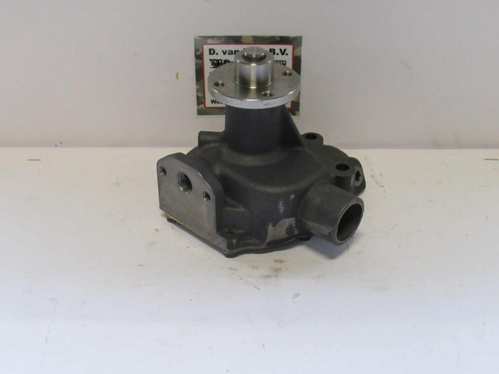Waterpomp with included gaskets, model CC-633732. Waterpomp with included gaskets, model CC-633732.
