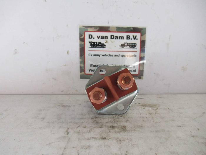 startschakelaar met stevige metalen behuizing en bevestigingslipjes voor ex-defensievoertuigen startschakelaar met stevige metalen behuizing en bevestigingslipjes voor ex-defensievoertuigen