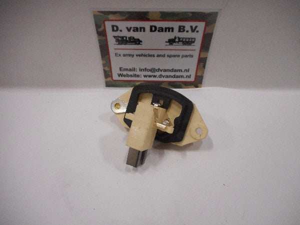 Dynamo spanningsregelaar with item number A 000 154 17 05. Dynamo spanningsregelaar with item number A 000 154 17 05.