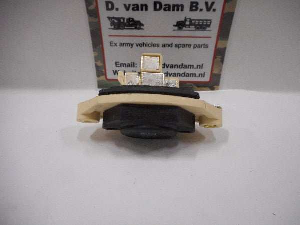 Dynamo spanningsregelaar with item number A 000 154 17 05. Dynamo spanningsregelaar with item number A 000 154 17 05.