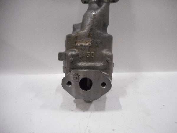 Oliepomp A 364 180 01 01 with gear mechanism. Oliepomp A 364 180 01 01 with gear mechanism.