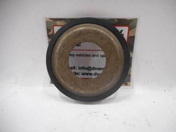 Keerring reductiebak with NSN 5310-17-017-9719 in black and brown tones. Keerring reductiebak with NSN 5310-17-017-9719 in black and brown tones.