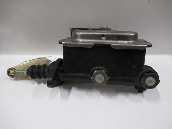 Hoofdremcilinder_Dual_reservoir_CJ_jeep___IHC_schout_car Hoofdremcilinder_Dual_reservoir_CJ_jeep___IHC_schout_car