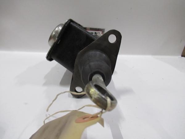 Hoofdremcilinder_Dual_reservoir_CJ_jeep___IHC_schout_car Hoofdremcilinder_Dual_reservoir_CJ_jeep___IHC_schout_car