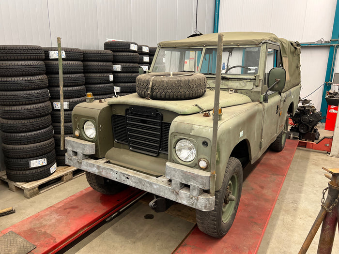 Land Rover 109 - 1980 Diesel Softtop LH Land Rover 109 - 1980 Diesel Softtop LH