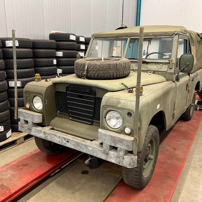Land Rover 109 - 1980 Diesel Softtop LH Land Rover 109 - 1980 Diesel Softtop LH
