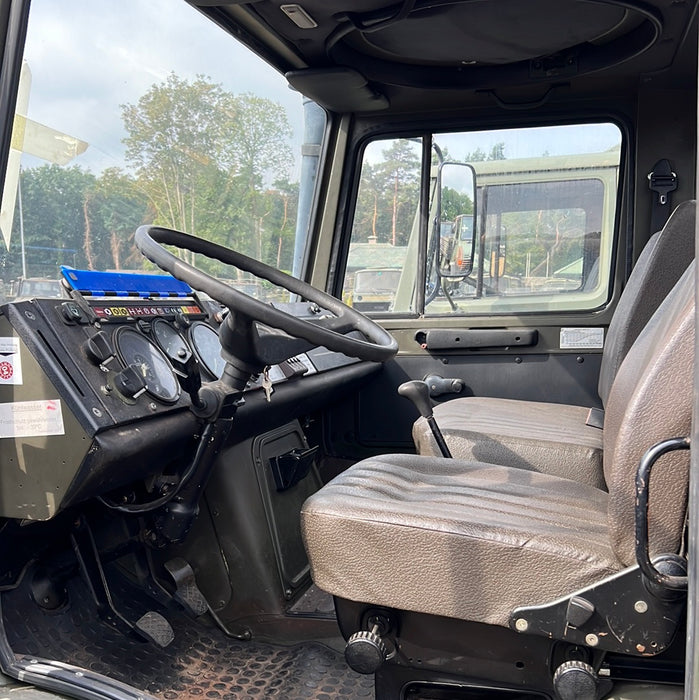 Unimog U 1300 L Unimog U 1300 L