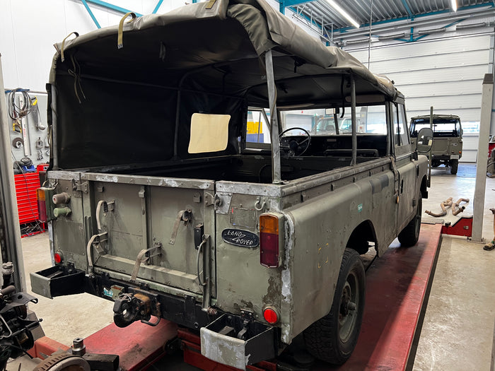 Land Rover 109 - 1980 Diesel Softtop LH Land Rover 109 - 1980 Diesel Softtop LH