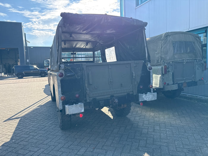 Land Rover 109 - 1983 Benzine Softtop LH