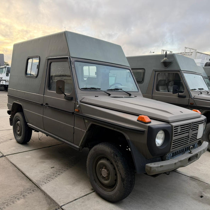 Mercedes-Benz G-230