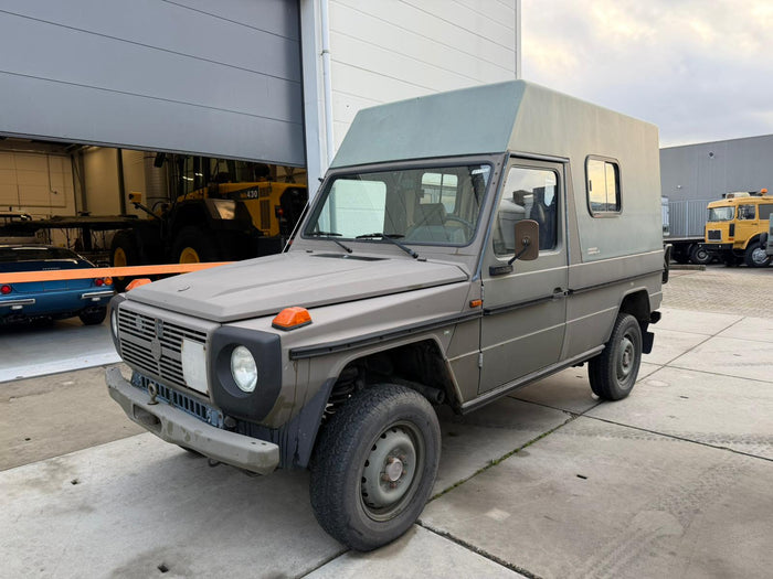 Mercedes-Benz G-230