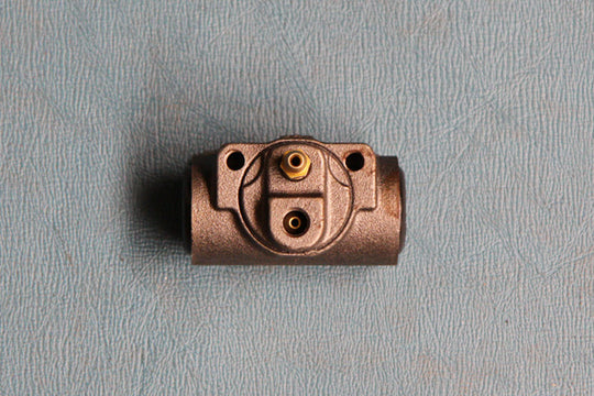 Wielremcilinder Chevrolet K30 Pick-up