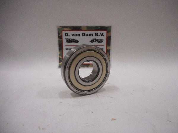 Lager dynamo 12V, bearing number 6305, product display.