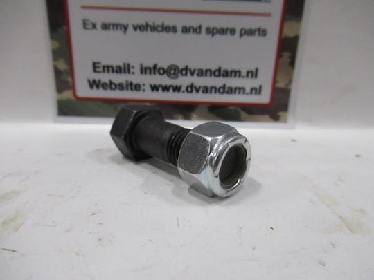 Bout + zelfborgende moer aandrijfas