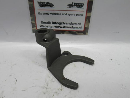 Schakelvork achteruit + 1e versnelling T-84